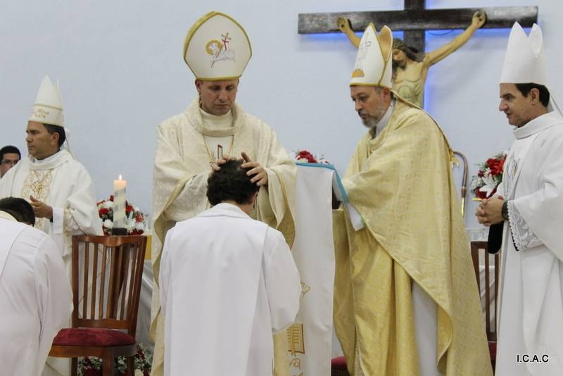 Sucessão Apostólica